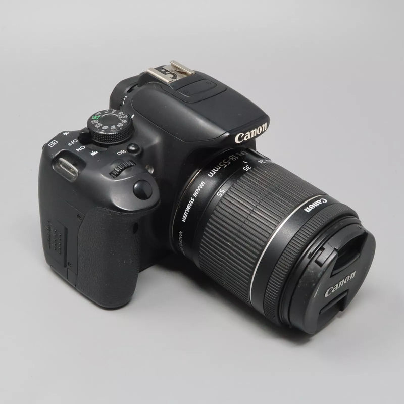 Canon EOS T5i (Corpo + lente)