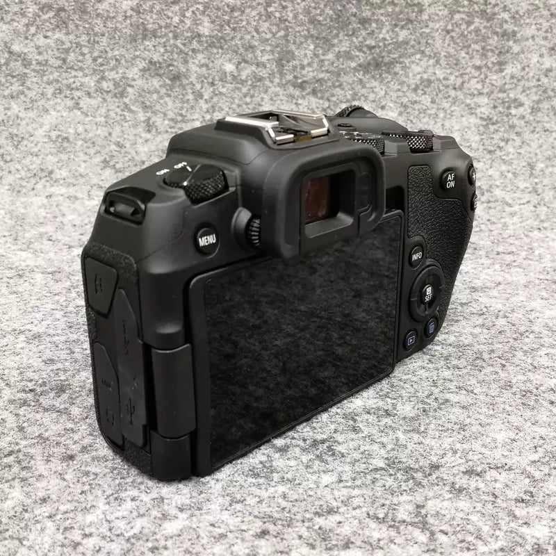 Mirrorless Canon EOS RP (somente corpo)